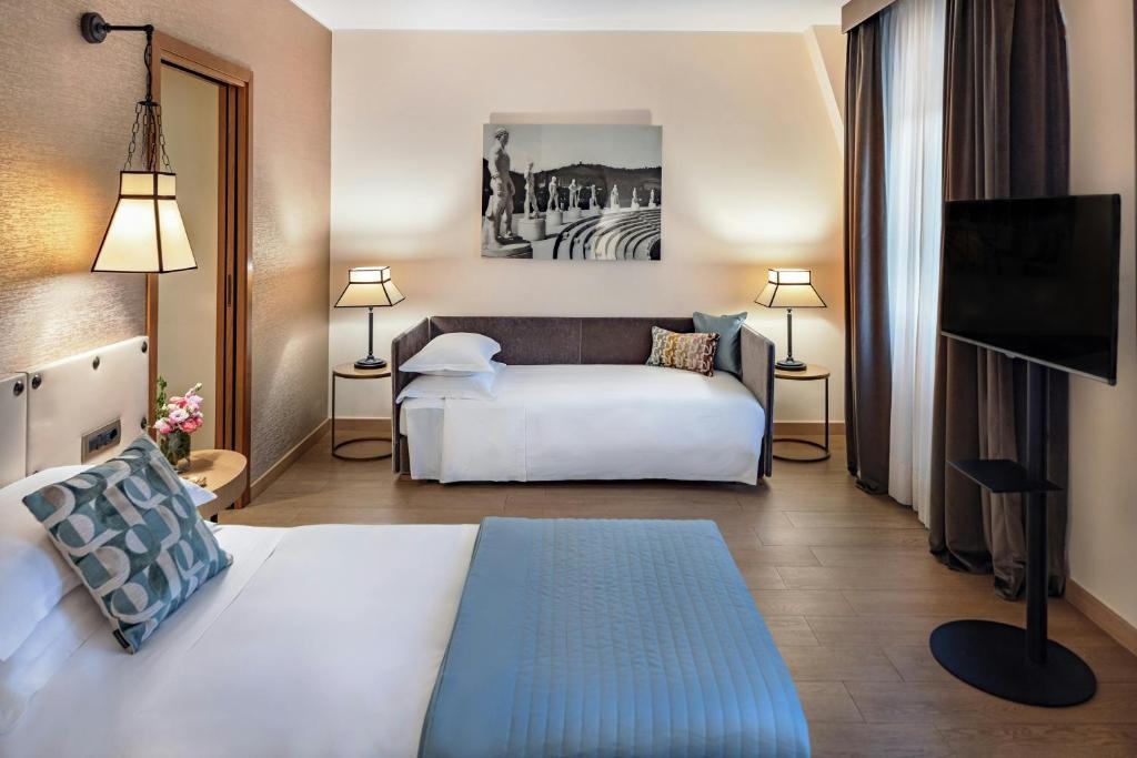 هتل استار هتلز متروپل